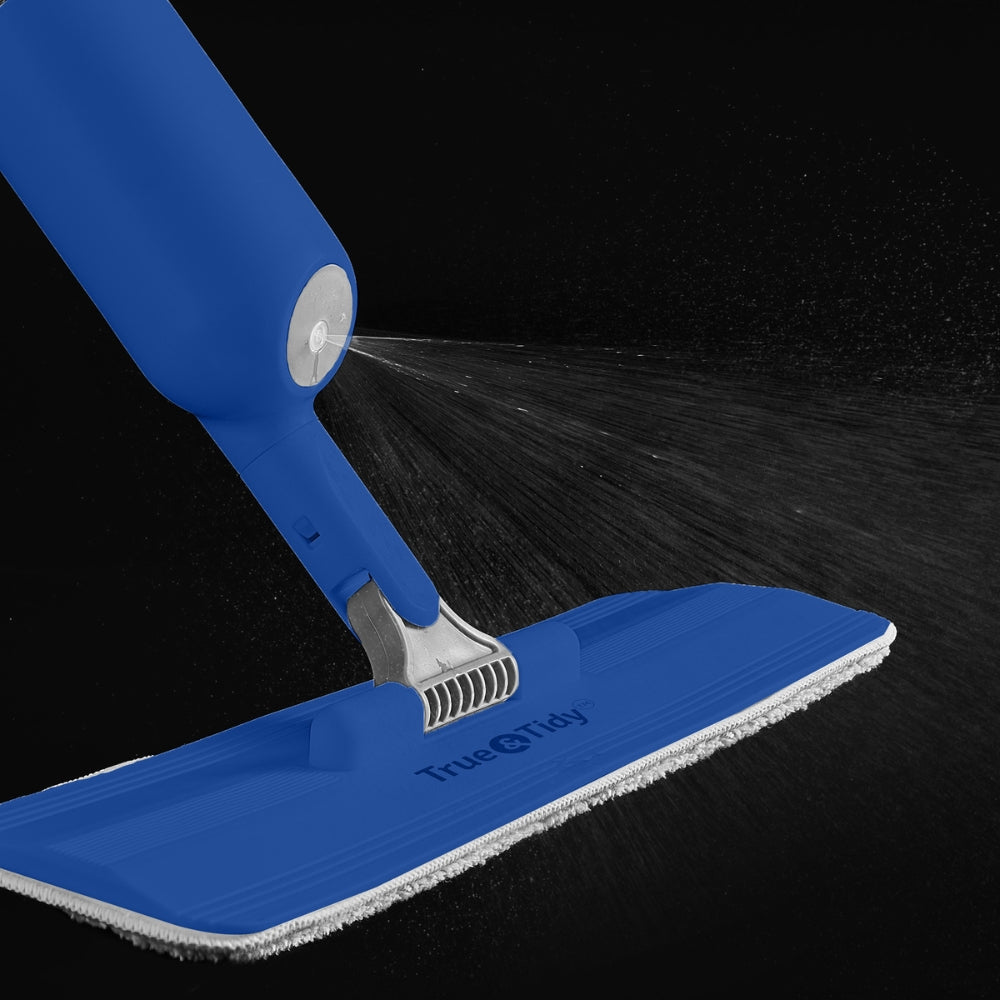 SPRAY250NAVY showing large spray volume close up