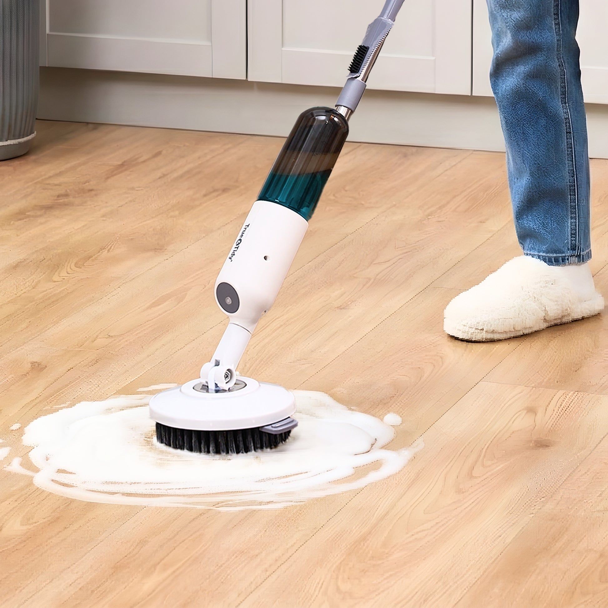 SPRAY400WHITESCRUB BRUSH ATTACHMENT ON LVP FLOORS
